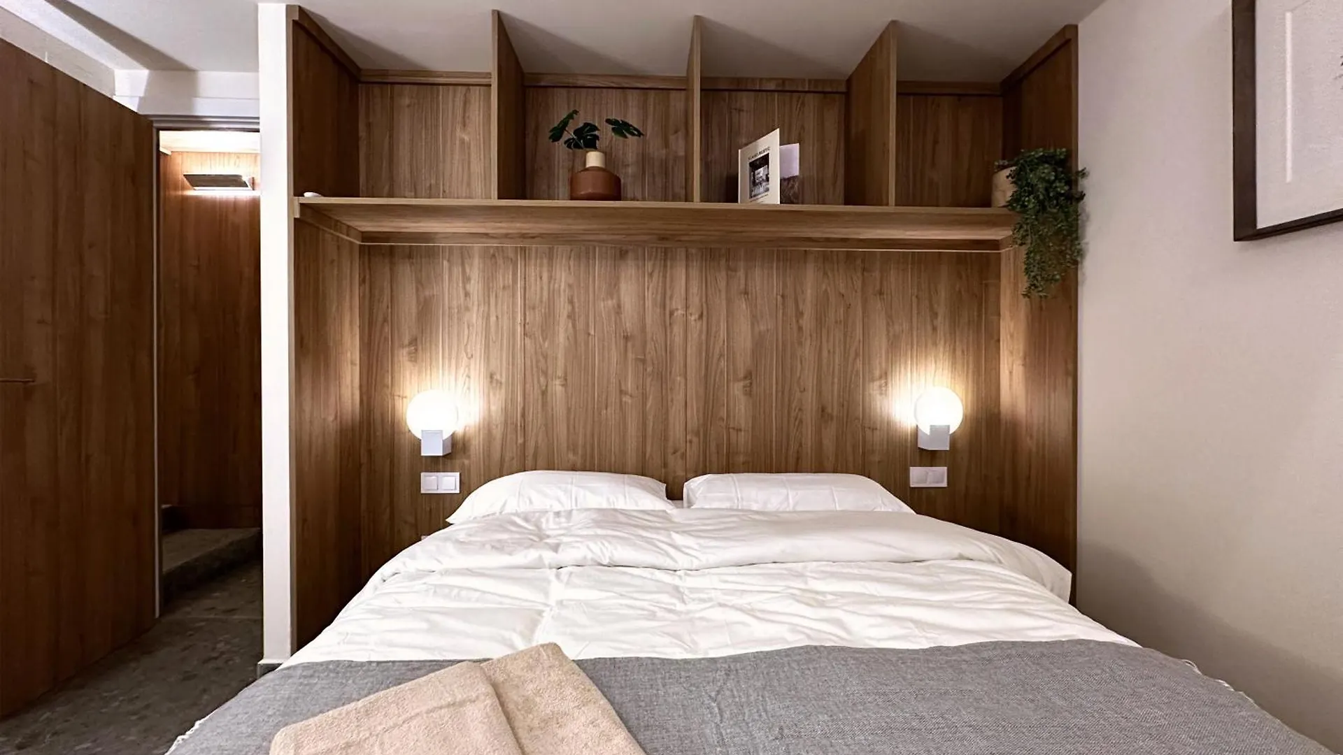 Unique Living Born Apartments & Studios Barcelona