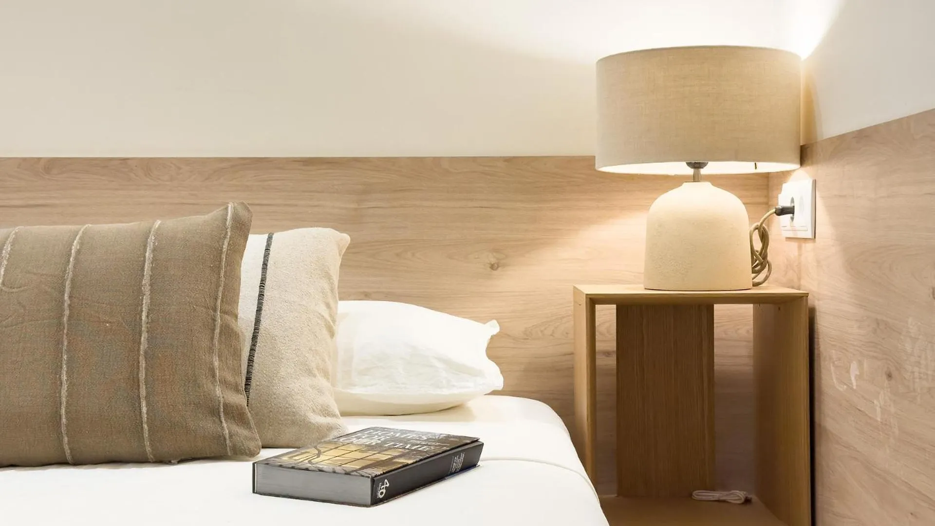 Unique Living Born Apartments & Studios Barcelona